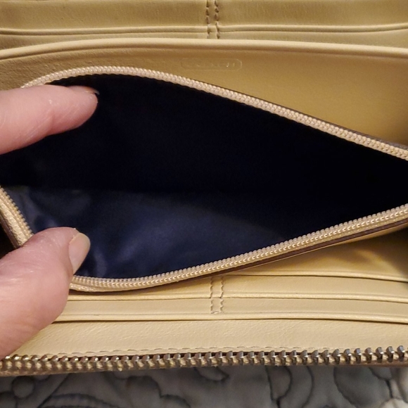 Cream Colored Tan Coach Zippered Wallet - Picture 7 of 11